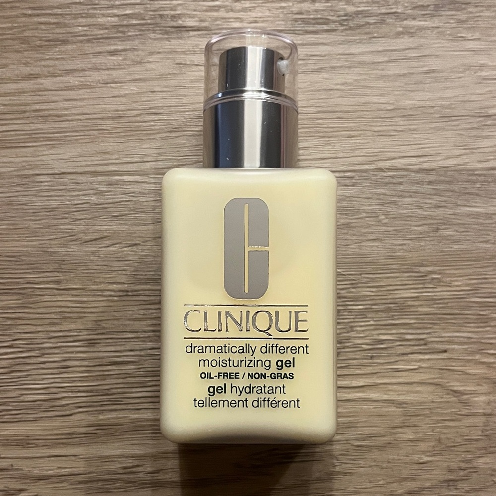 Clinique Dramatically Different Gel - Cream